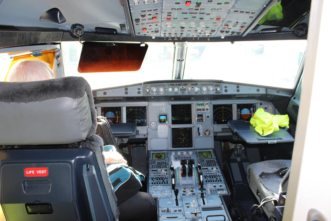 Optimized Under-Desk Mounts for Flight Simulation Gear